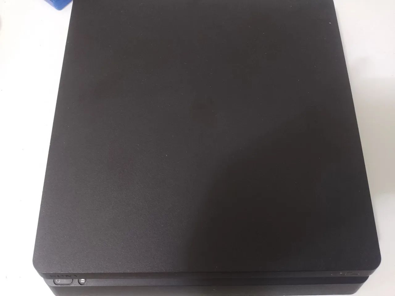 ps4 slim 1 tb 2 controles cabo de força e hdmi - Foto 2
