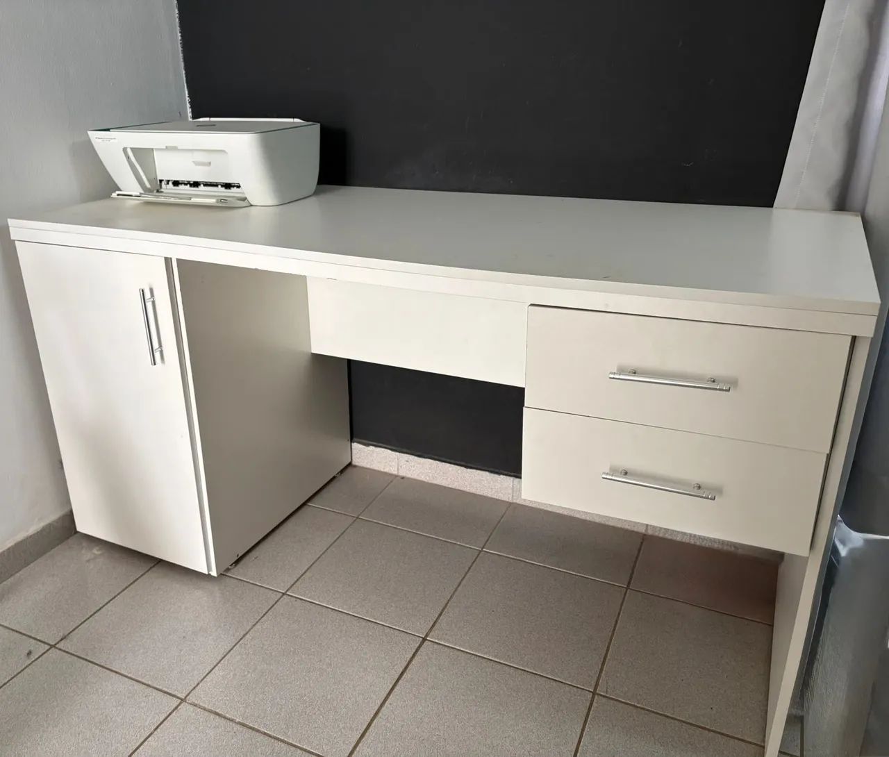 Mesa de escritório 143cm