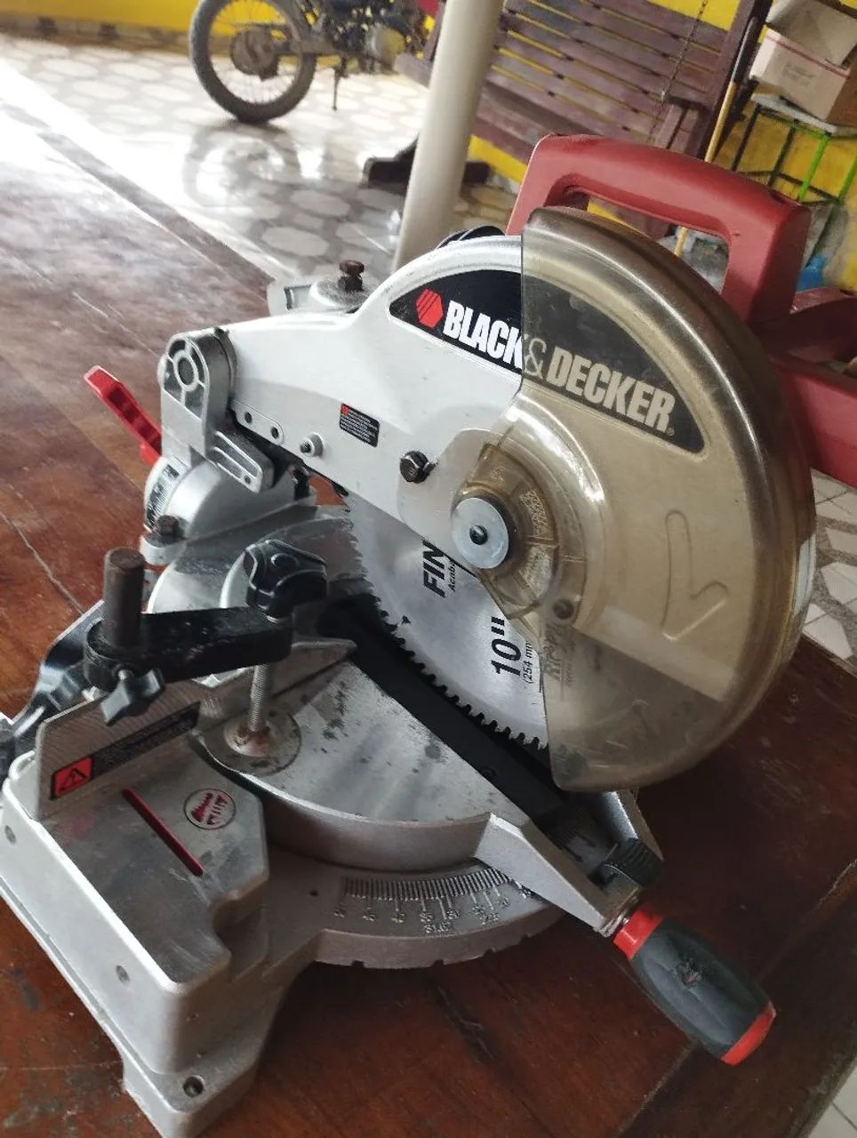 Serra de Esquadria Black Decker  - Foto 2
