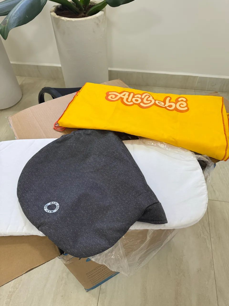 Carrinho e bebê conforto MaxiCosi Anna 3 SEMINOVO - Foto 5