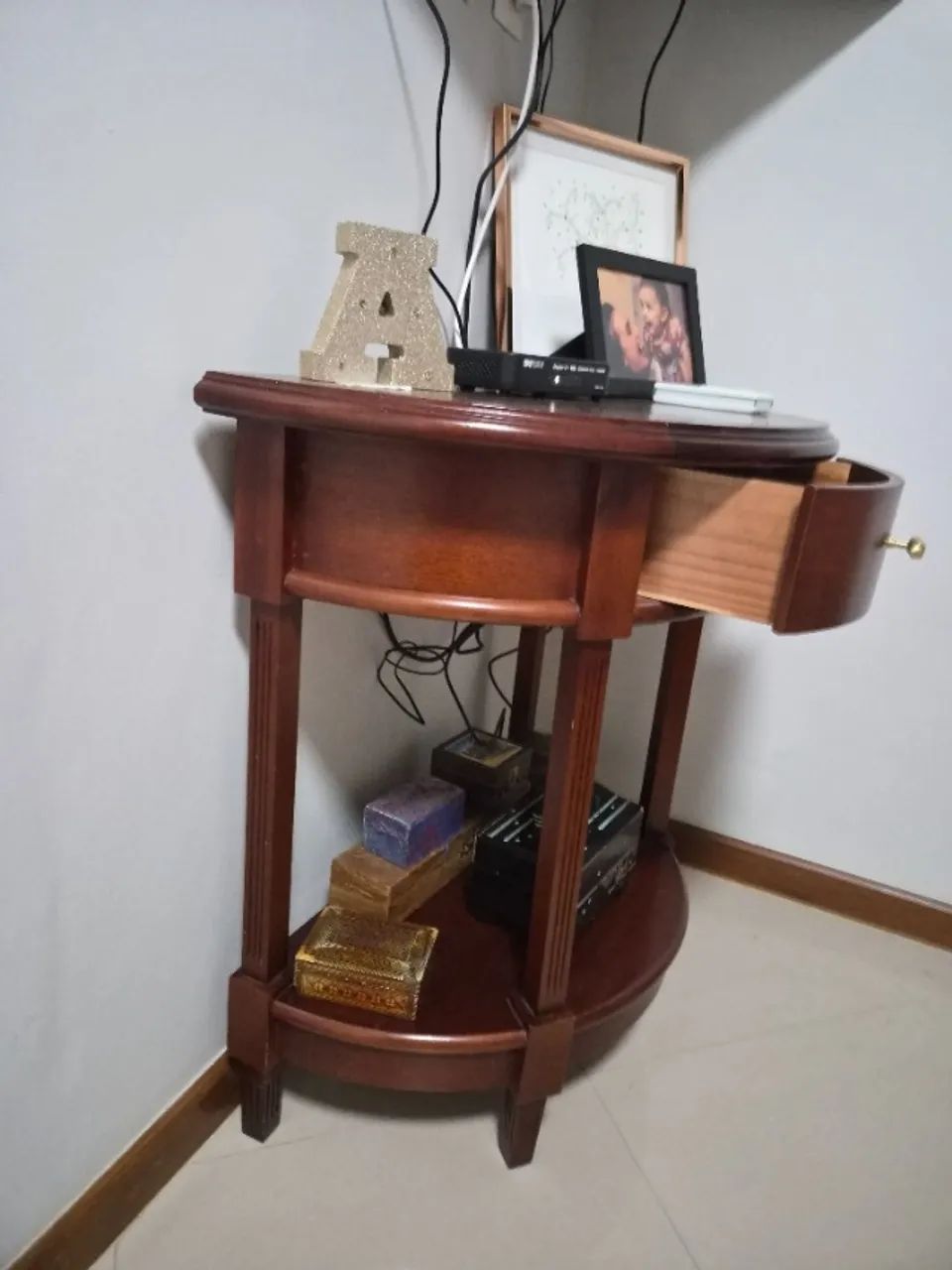 Mesa lateral / mesa de canto redonda meia lua - Foto 2