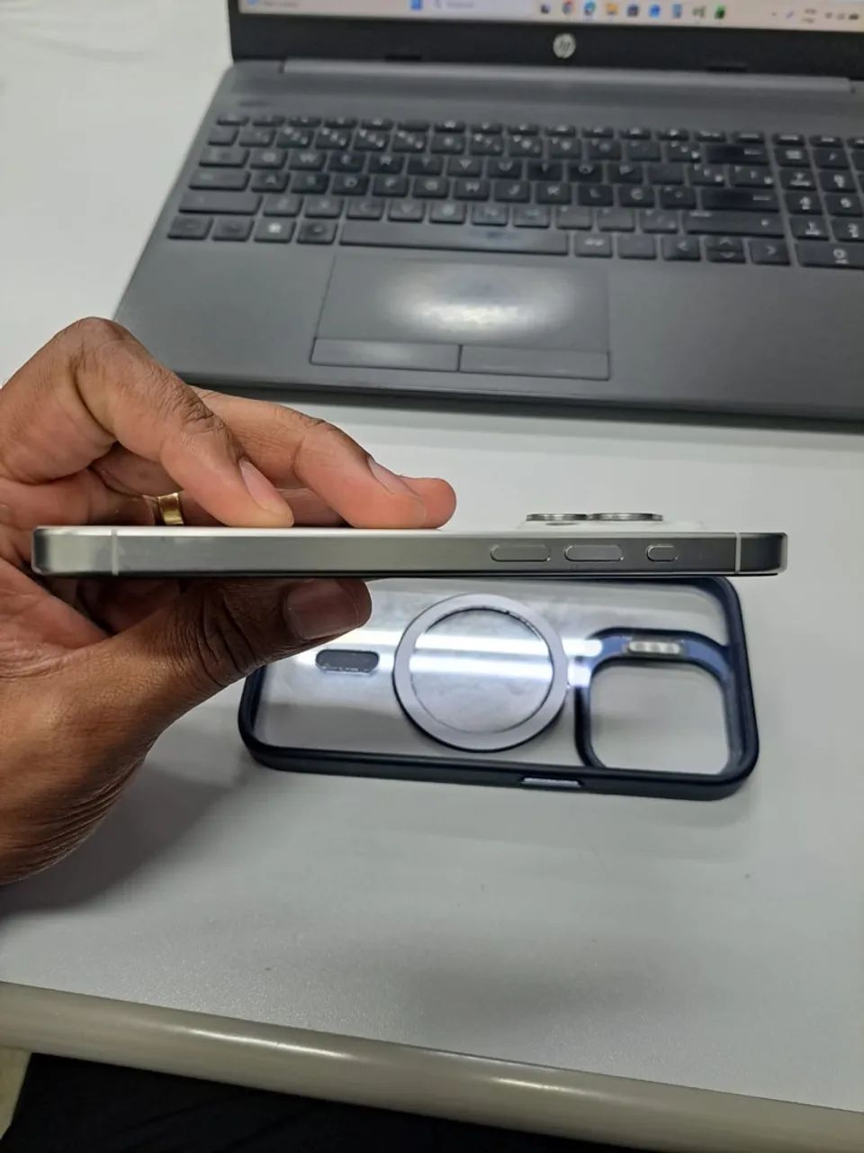 iPhone 15 pro 128gb - Foto 4