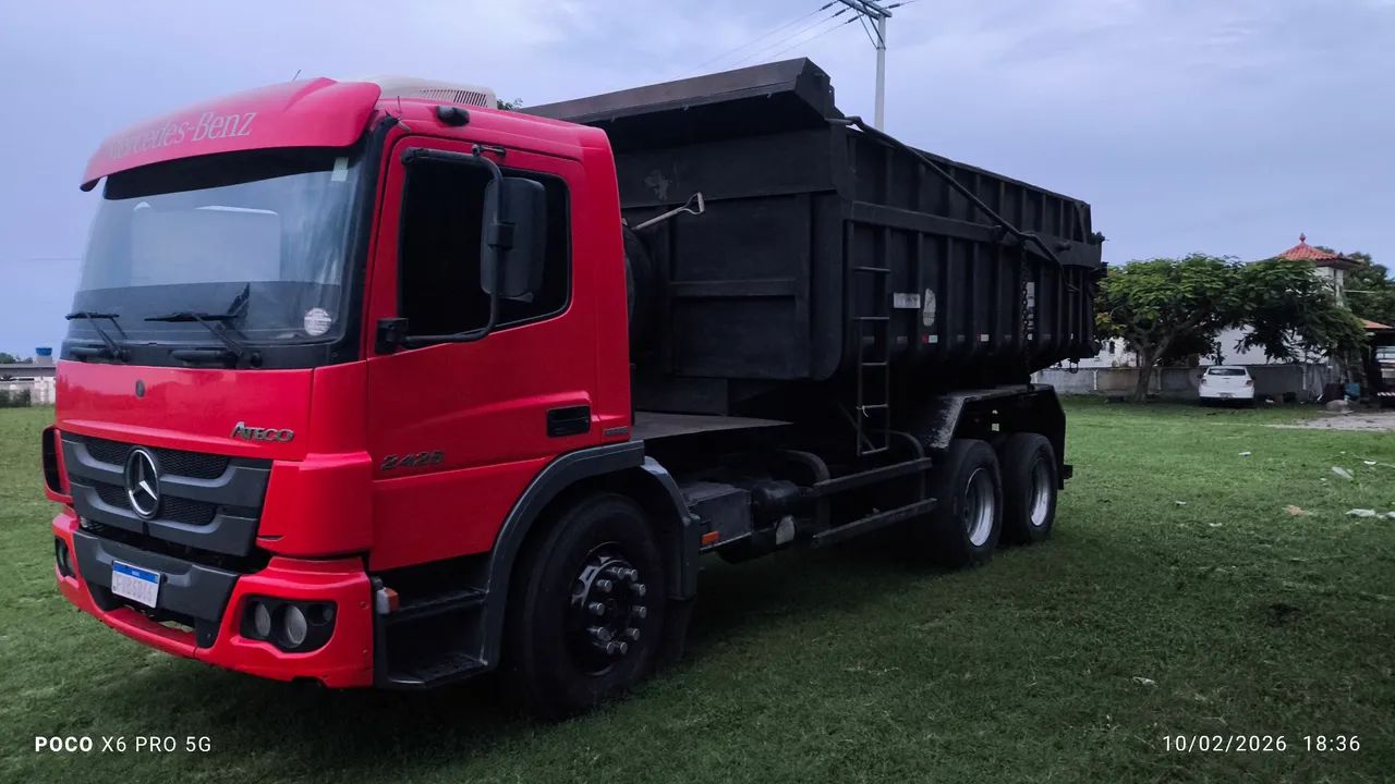 Atego 2426 caçamba basculante . - Foto 3