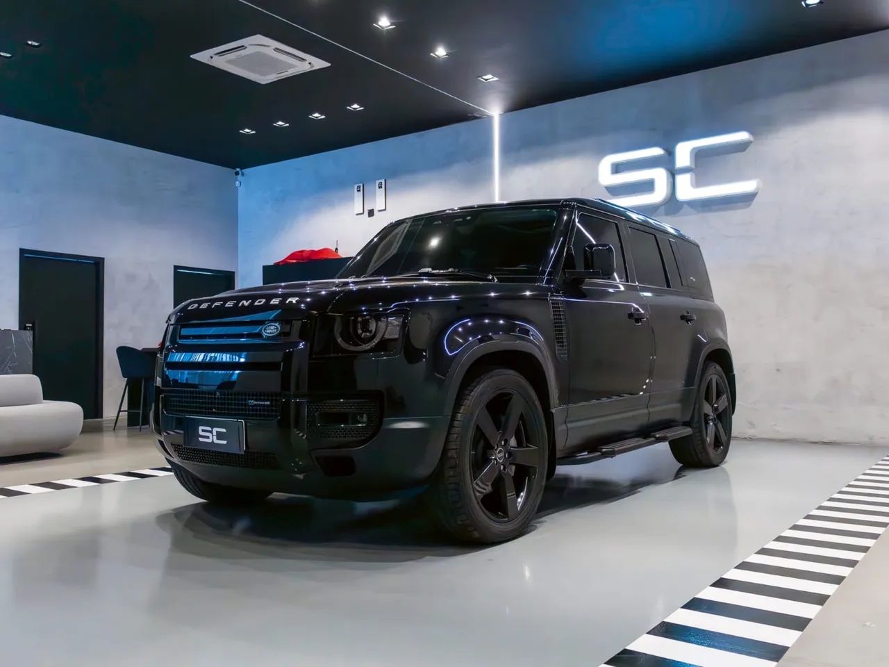 Land Rover Defender 110 D300 HSE Mhev DIE AUT 2023
