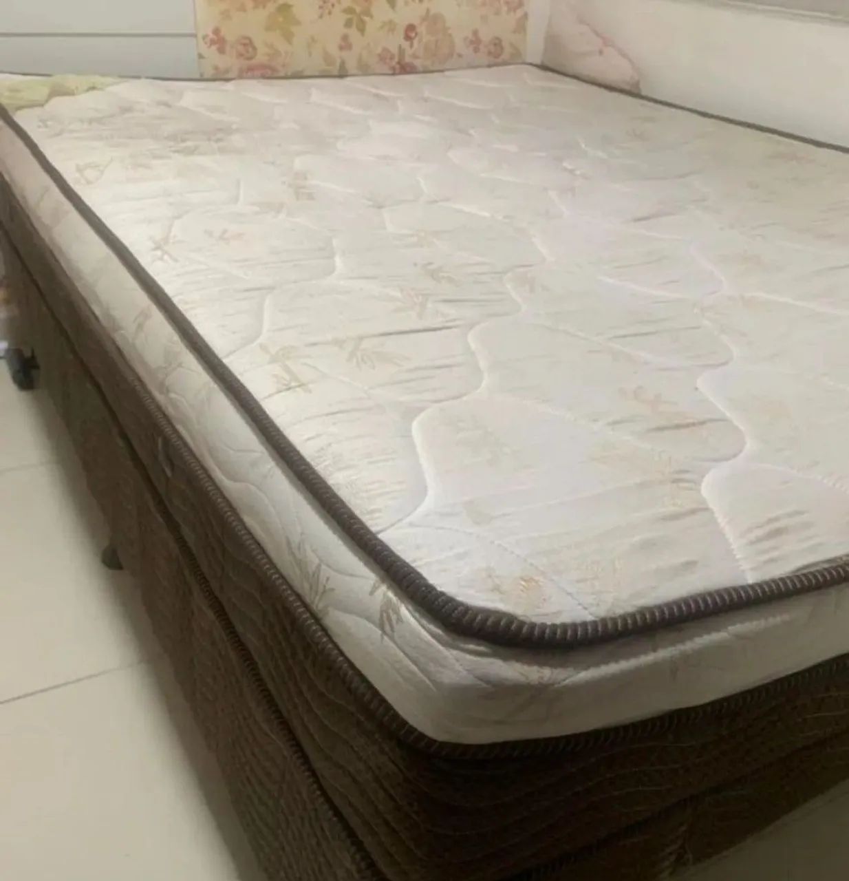 Colchão casal (Colchão e base)  - Foto 2