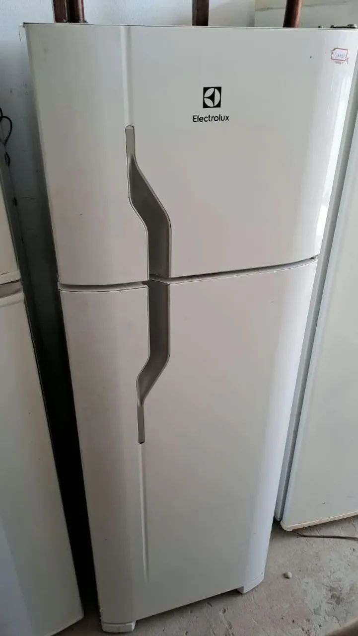 Geladeira Electrolux - com garantia - Foto 4