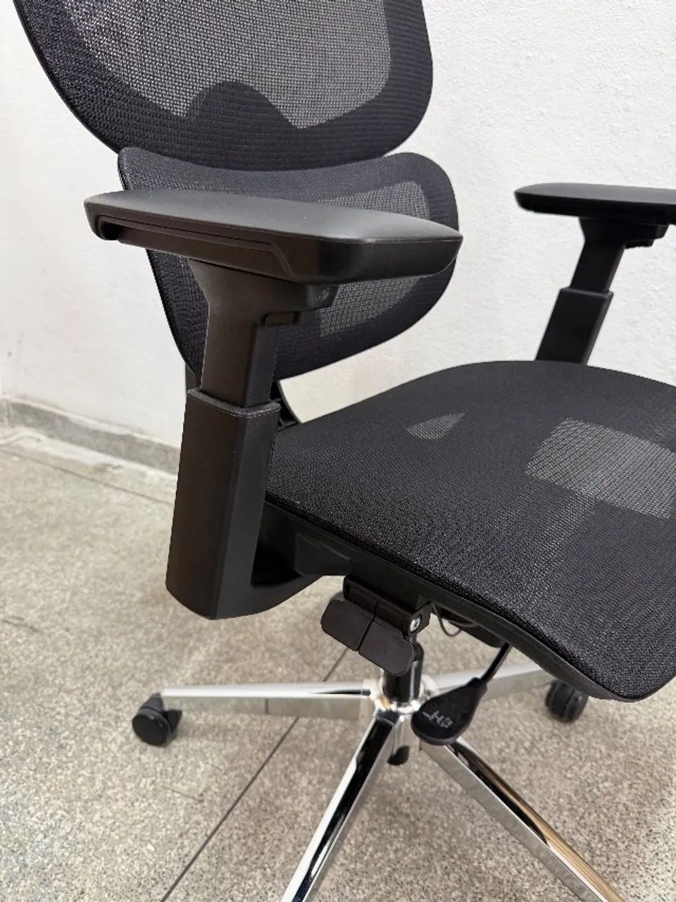 Cadeira DT3 Ergonomie 4D toda em Mesh - Foto 2