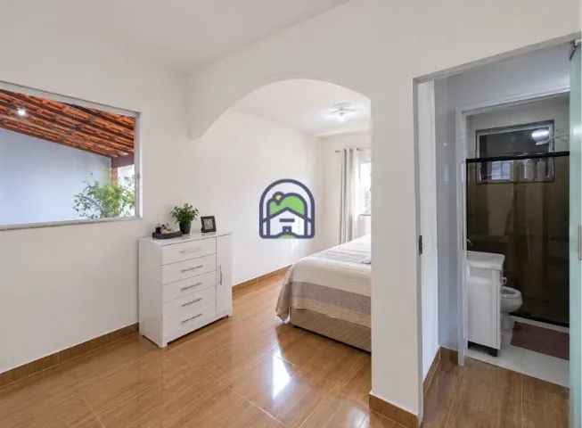 DUAS CASAS COM QUINTAL E GARAGEM!! - Foto 4