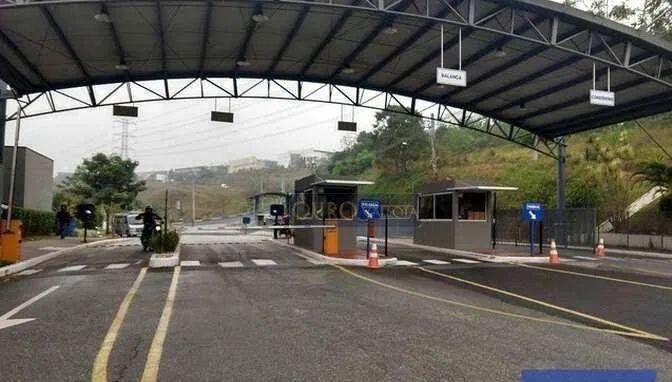 Terreno com 5.500m²