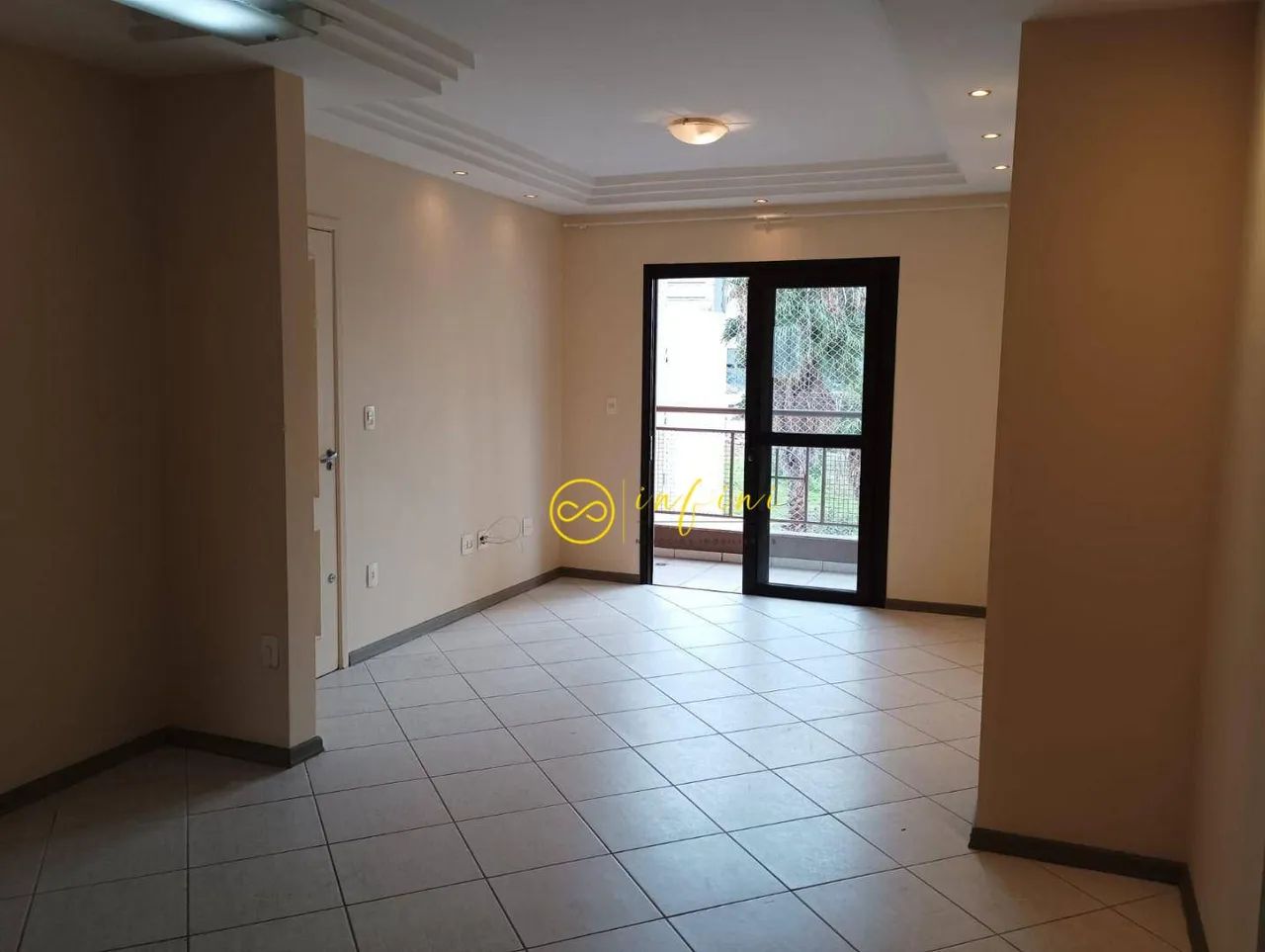 Apartamento com 3 Quartos para alugar, 93 m² por R$ 3.290/mês - Condomínio Edifício Mistra