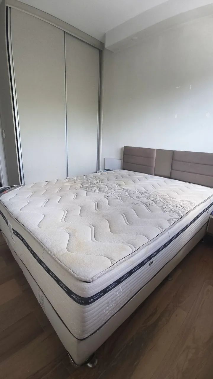 Cama box Queen 