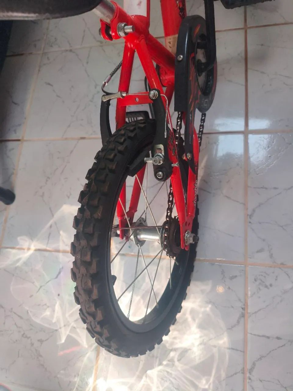 Bicicleta aro 16 modelo hot junior