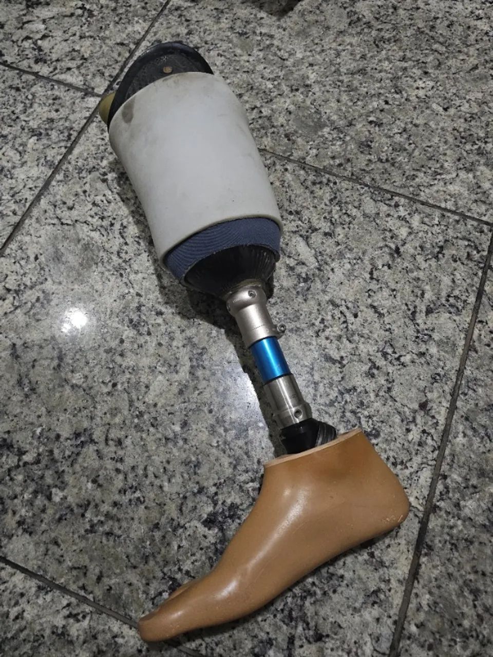 Componentes Ottobock para Prótese de Perna - Pé em Fibra de Carbono