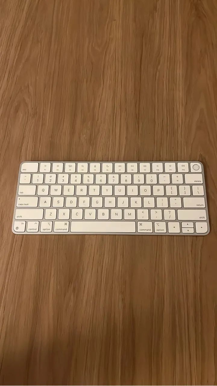 Teclado Magic Keyboard Apple com Touch ID, Inglês USA. Lightning