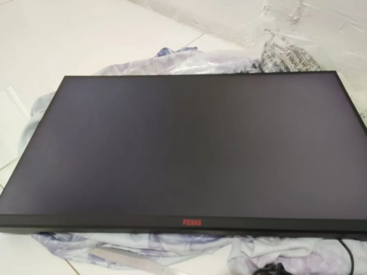 Monitor Gamer Pichau Centauri CR24E com defeito