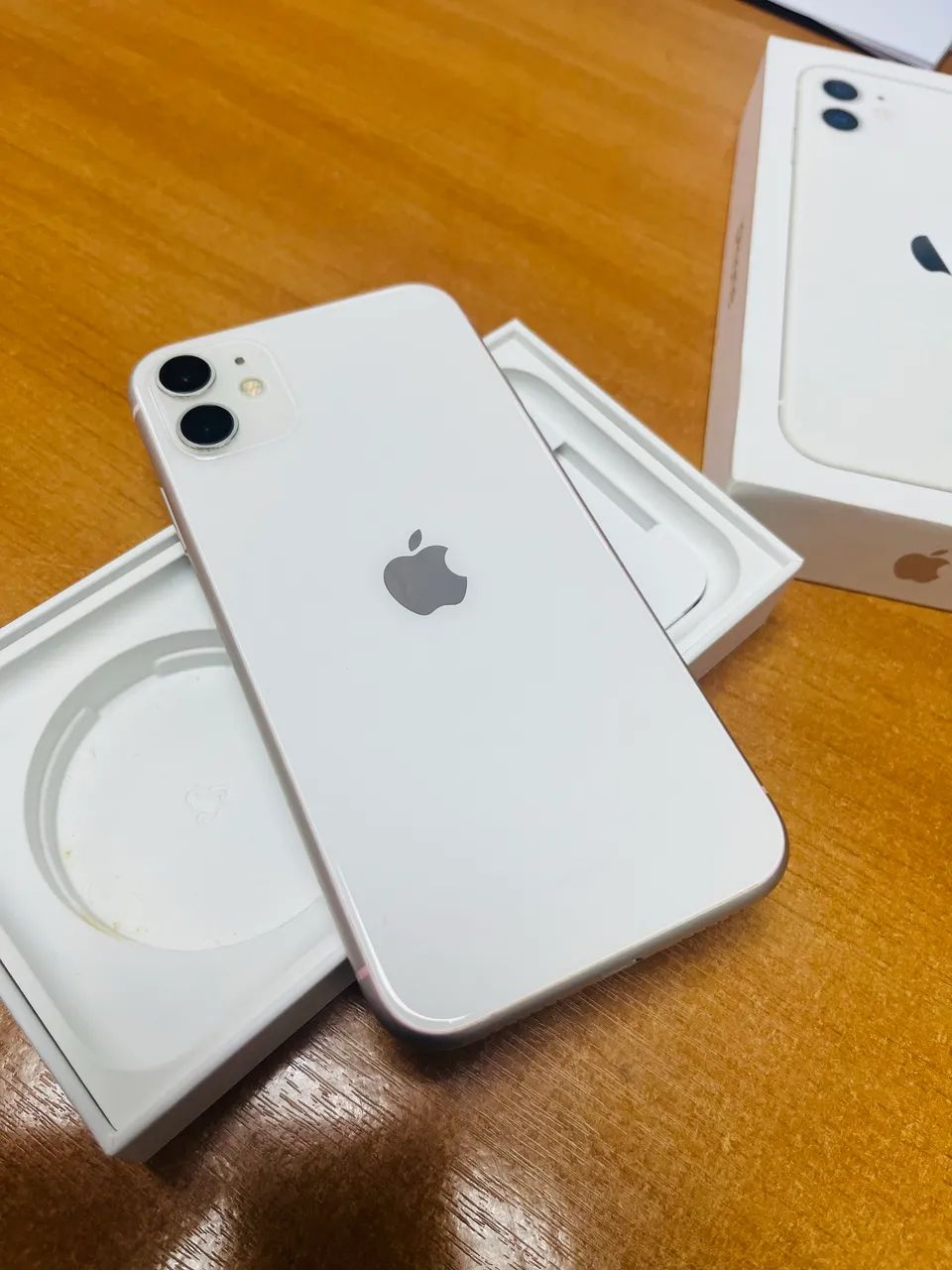 iPhone 11 64GB - Branco - Celulares e Smartphones - Jardim