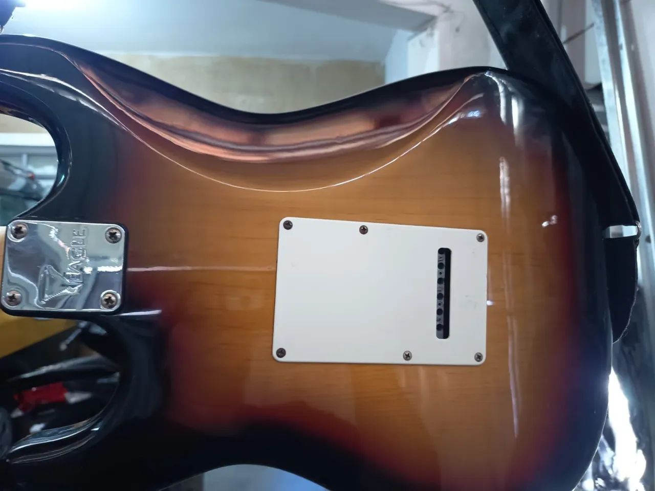 Guitarra Eagle stratocaster relíquia  - Foto 4