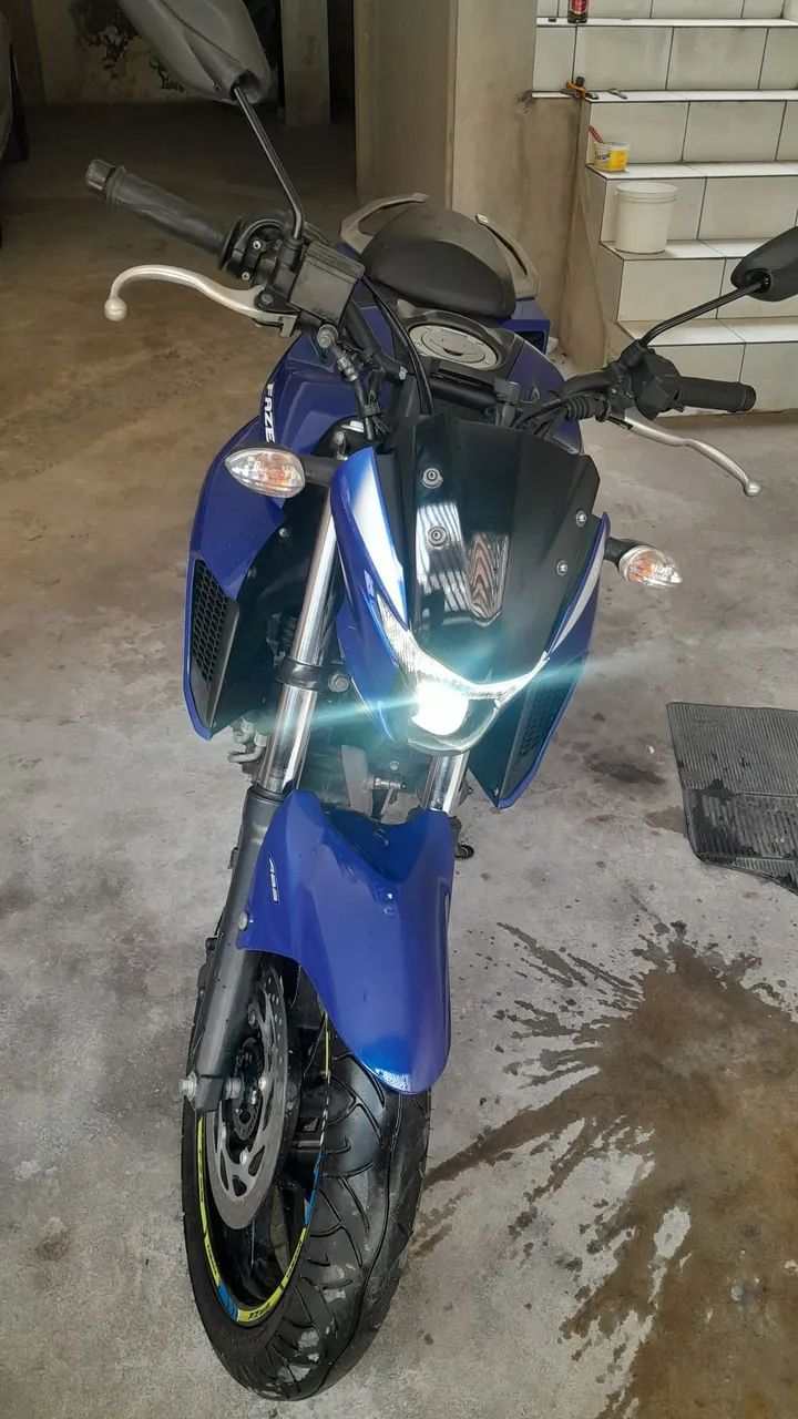 FZ 25 YAMAHA  - Foto 4