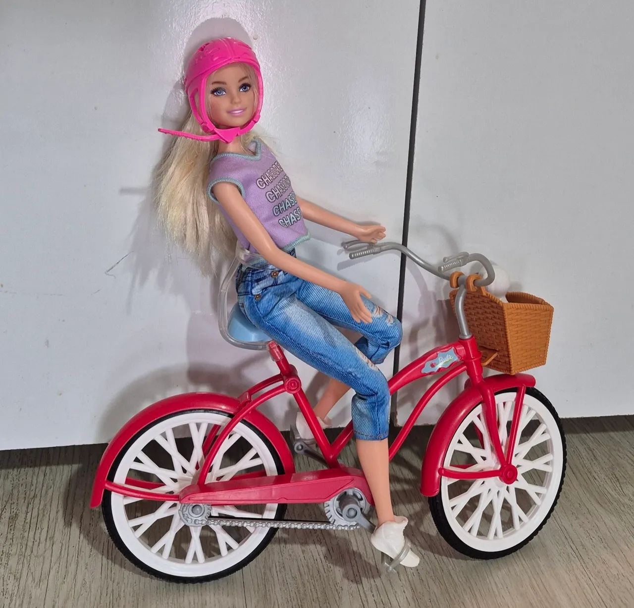 Boneca Barbie com Bicicleta e cachorrinho da Mattel
