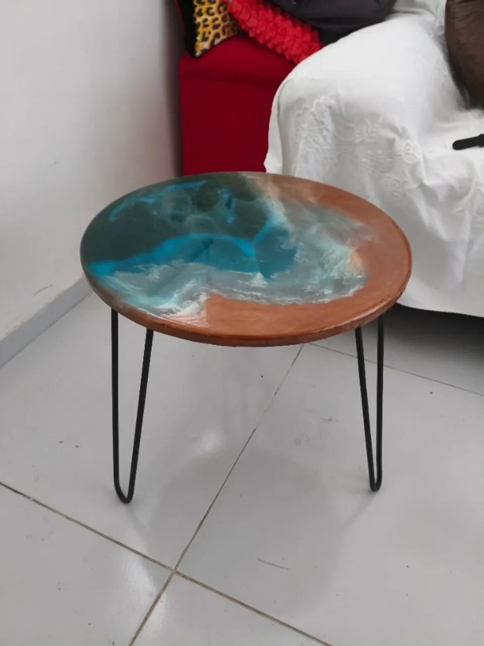 Mesa de centro em madeira Maciça resinada