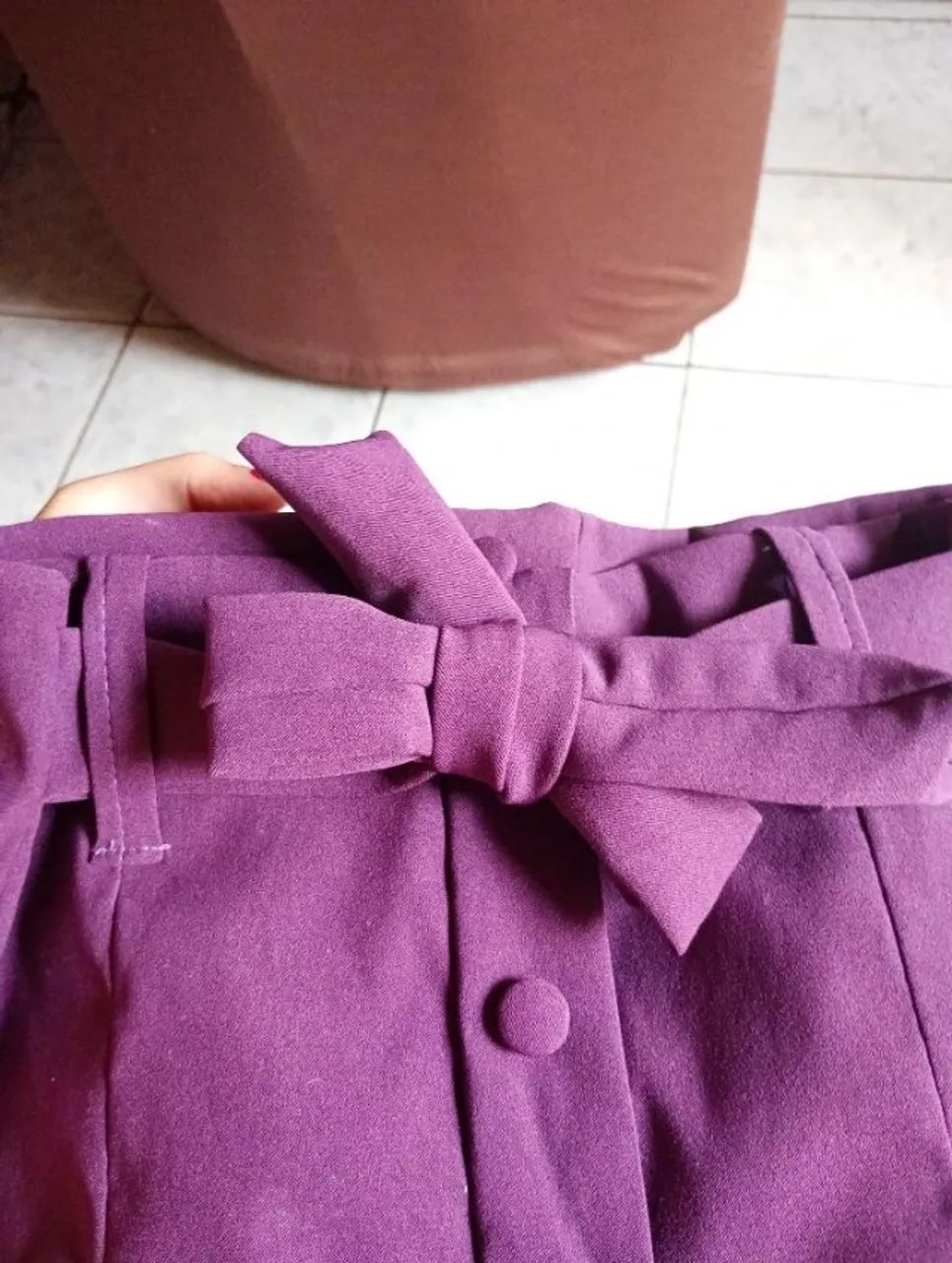 Short saia roxo com amarração e botões - Foto 4
