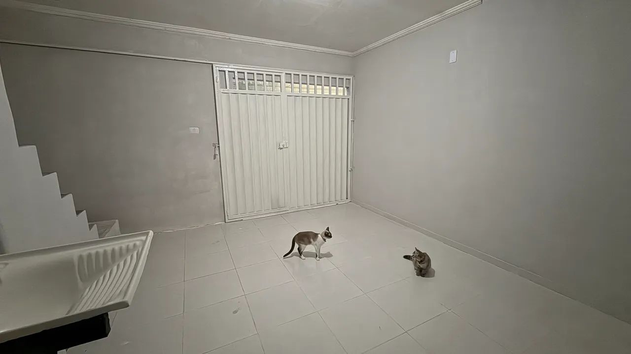 VENDO OU TROCO CASA ESTILO FLAT SEMI MOBILIADA 3 ANDARES EM ARACAJU! - Foto 2