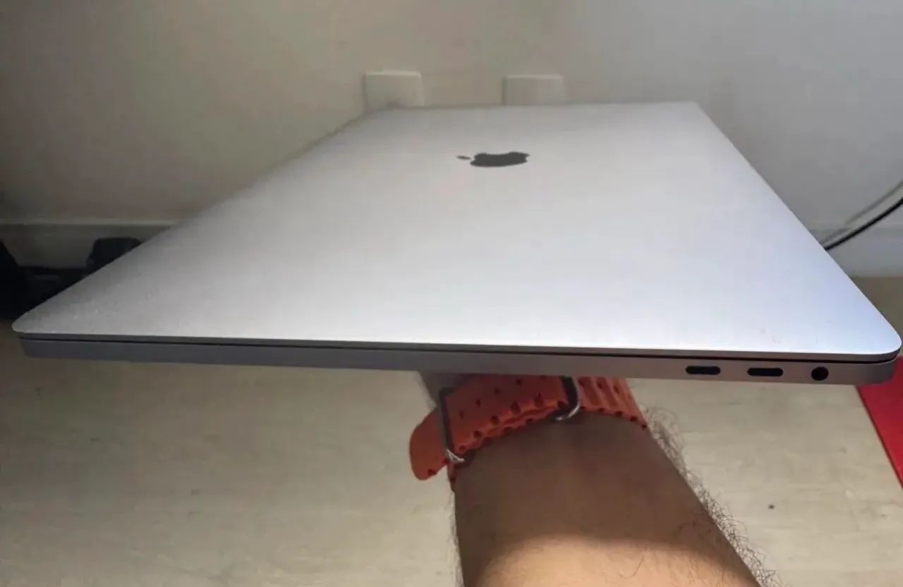 macbook pro 16 i9