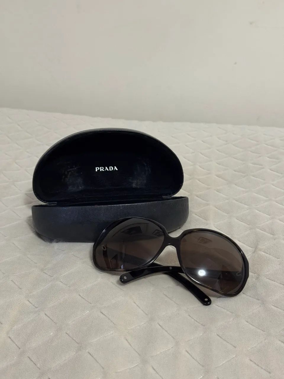 Óculos escuros Prada - Foto 4