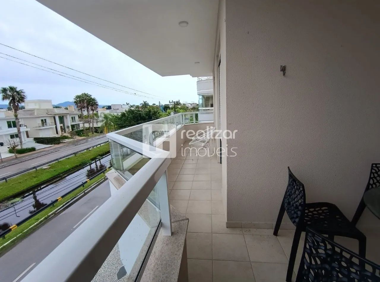 Apartamento com 4 quartos no Bairro Jurerê - Florianópolis - Foto 2