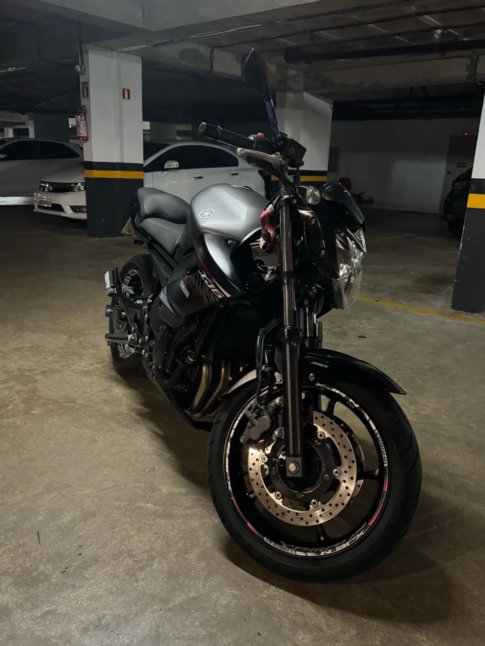 XJ6N ABS 2018  - Foto 2