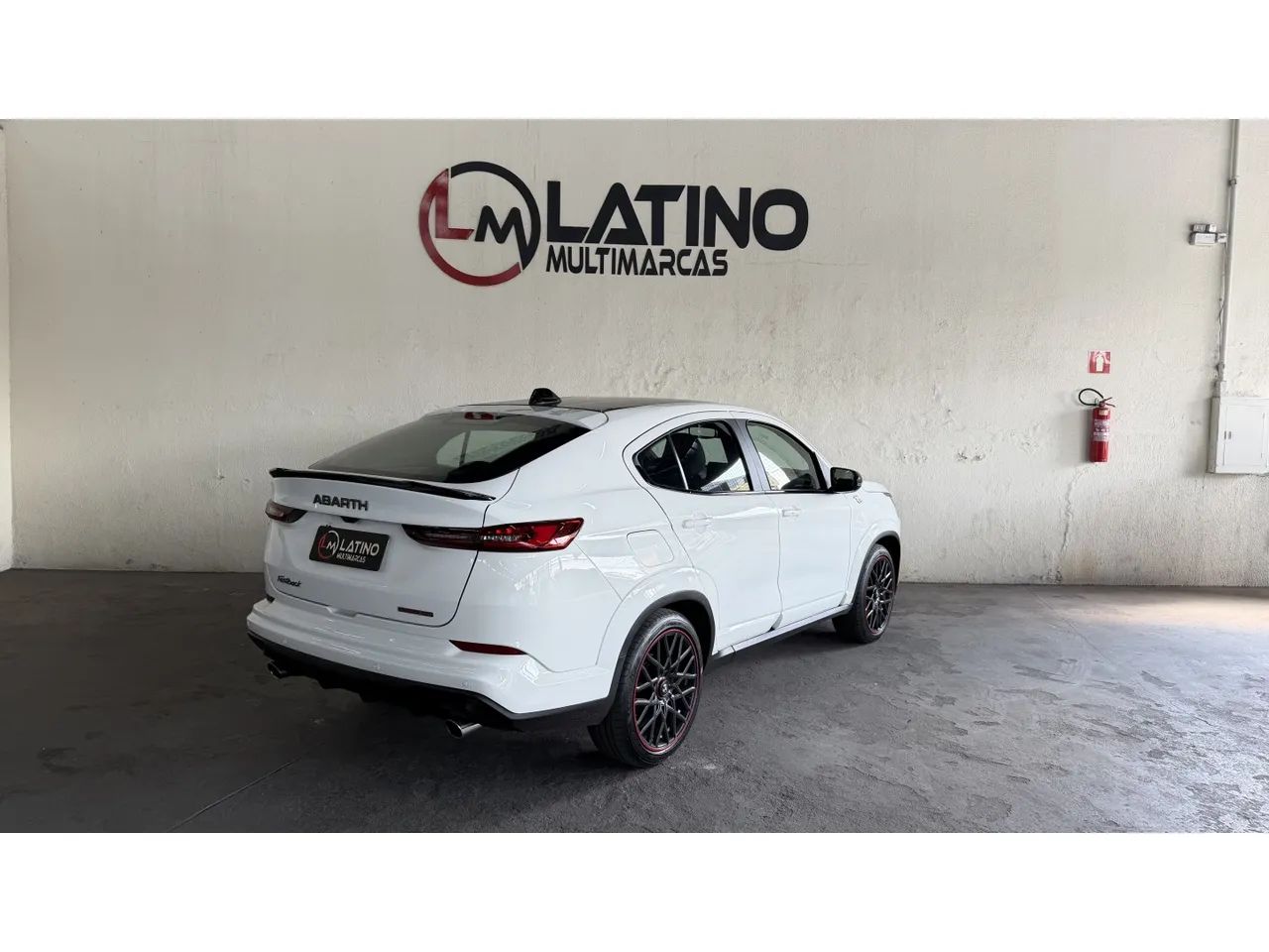 Fiat Fastback Abarth Turbo Flex 1.3 Aut. 2025 - Foto 4