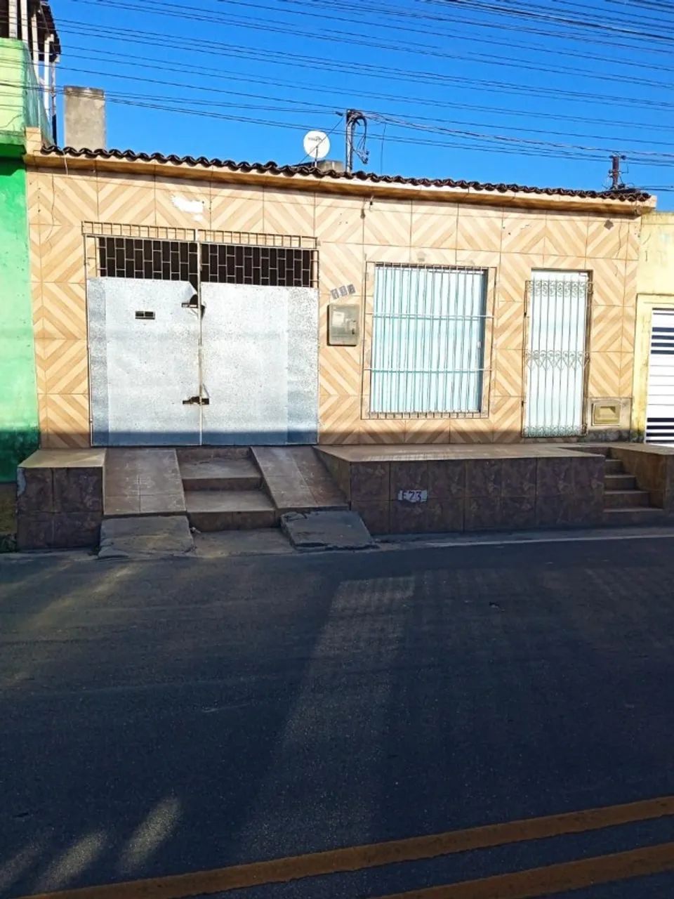 Casa com 3/4 e 3 Banheiros, com ponto comercial no Conj. Marcos Freire I.