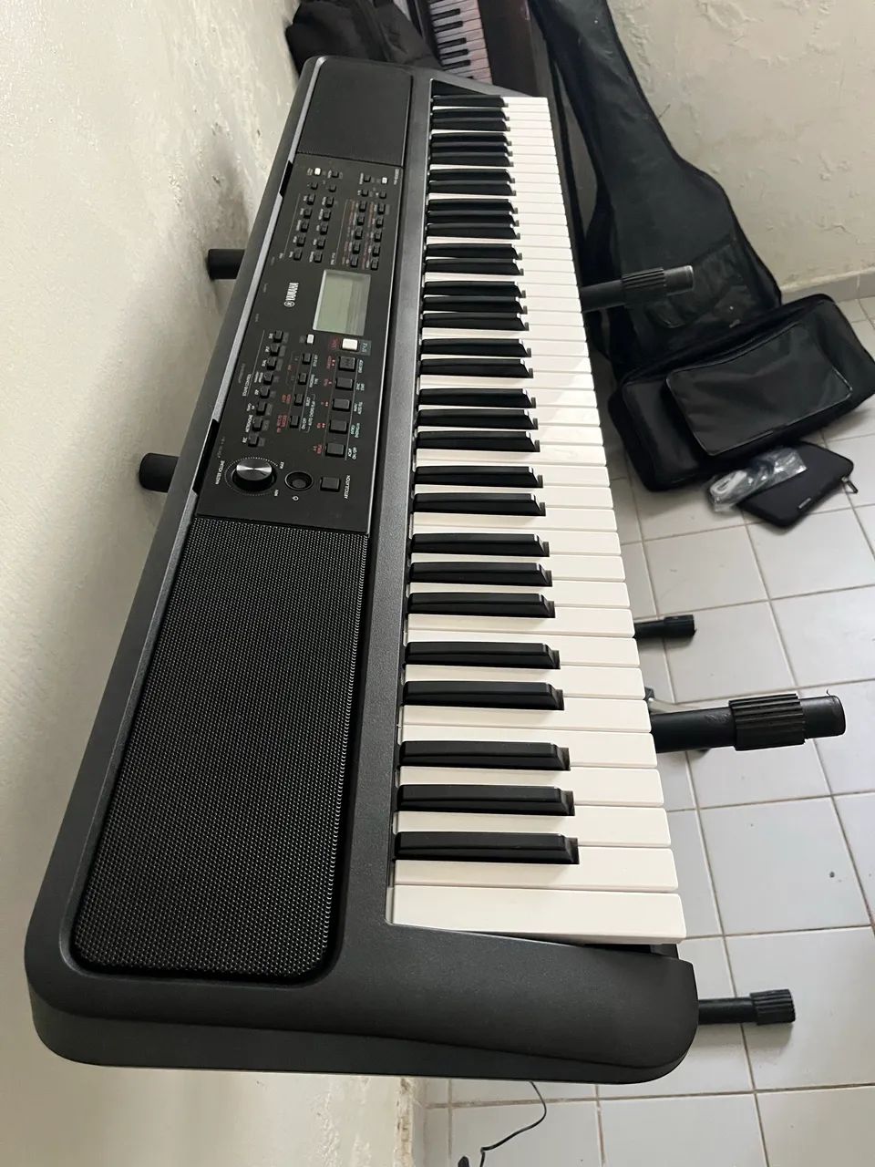 Teclado Yamaha PSR EW320 
