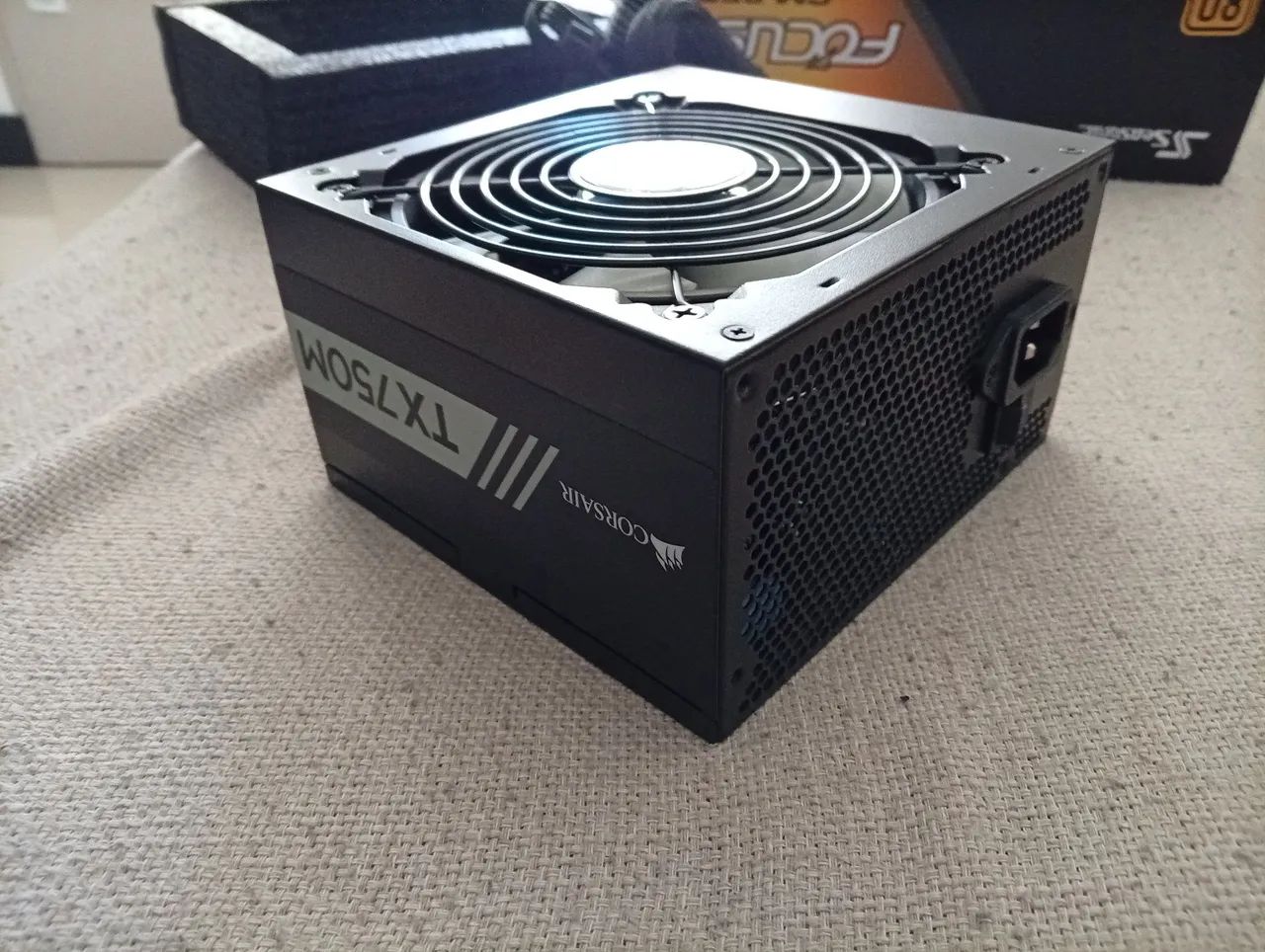 Fonte Corsair TX 750M 80 Plus Gold modular - Foto 4