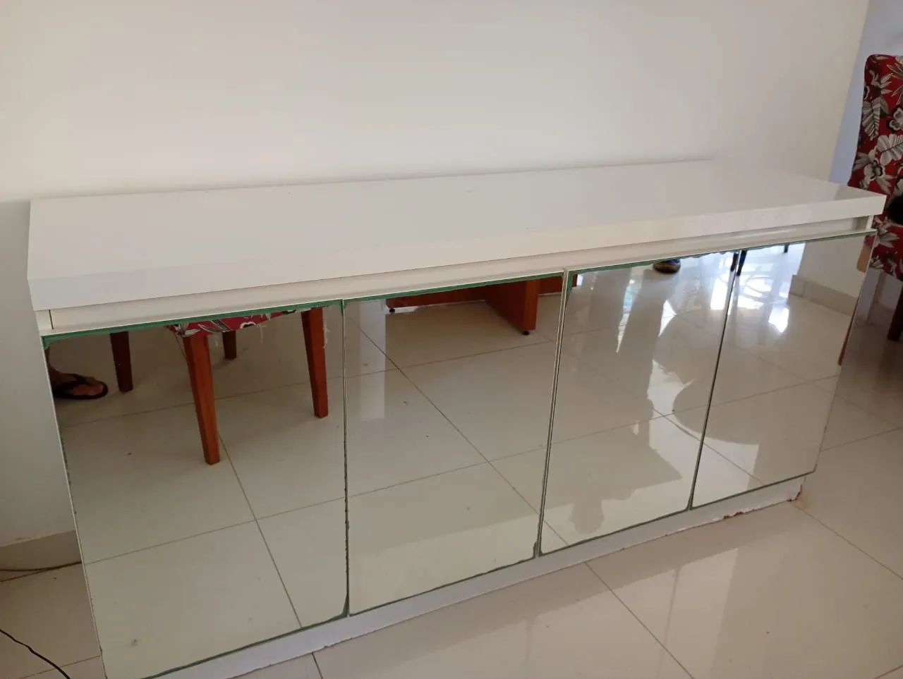 Mesa e armário  - Foto 5