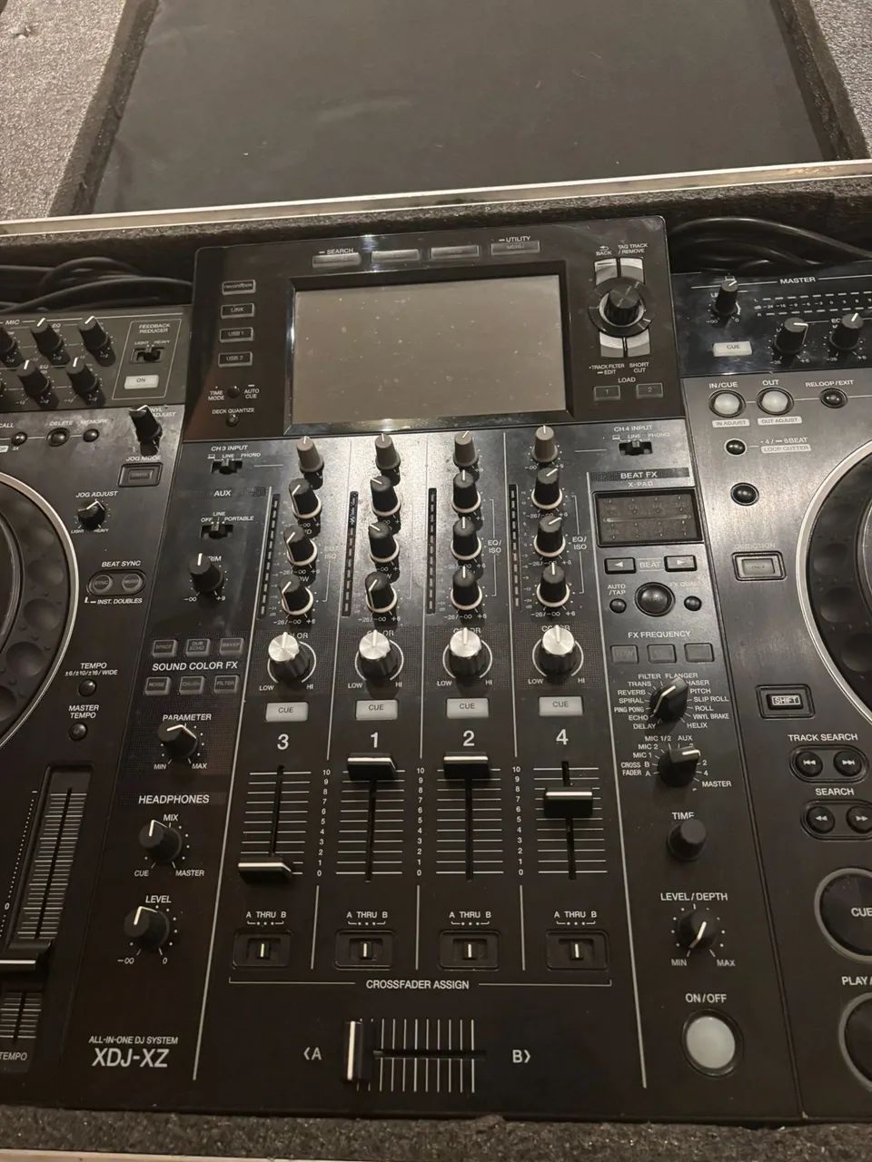 Controladora XZ com Case à Venda - Instrumentos musicais - Setor