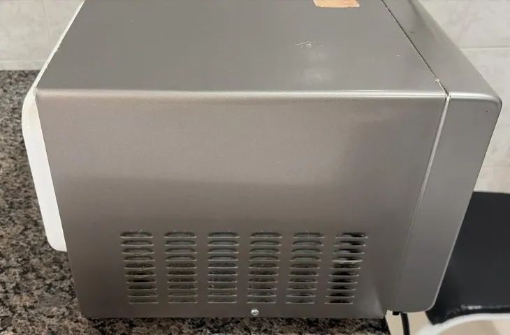 VENDO MICRO-ONDAS ELECTROLUX 27L - MODELO MS37R - Foto 4