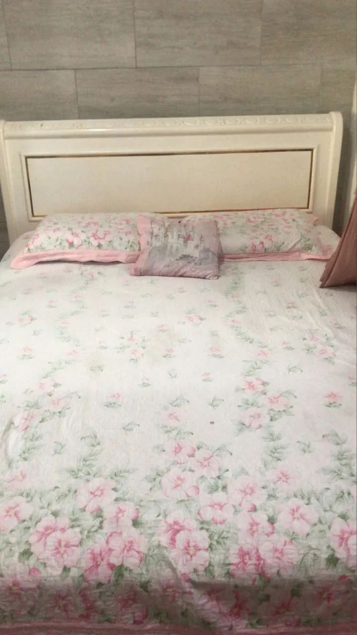 Vendo Linda e Chic cama Queen