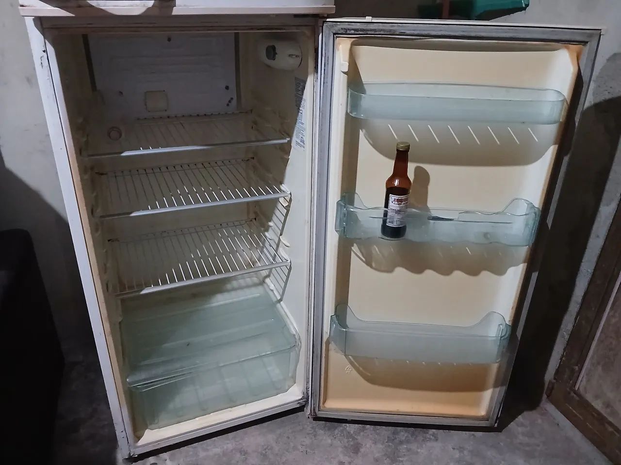 Geladeira com defeito  - Foto 3