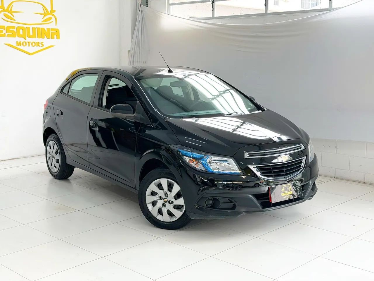 Chevrolet Onix Hatch LT 1.4 8V Flex Power Mec. 4P 2016 - Foto 2