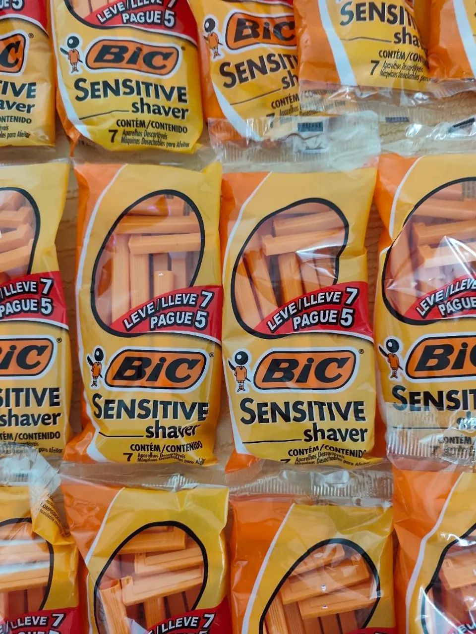 Barbeador Bic com 7 unidades lacrado  - Foto 3