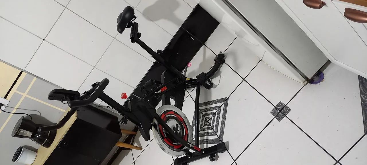 Bicicleta Ergométrica de Spinning da marca Pluggei Select - Foto 5