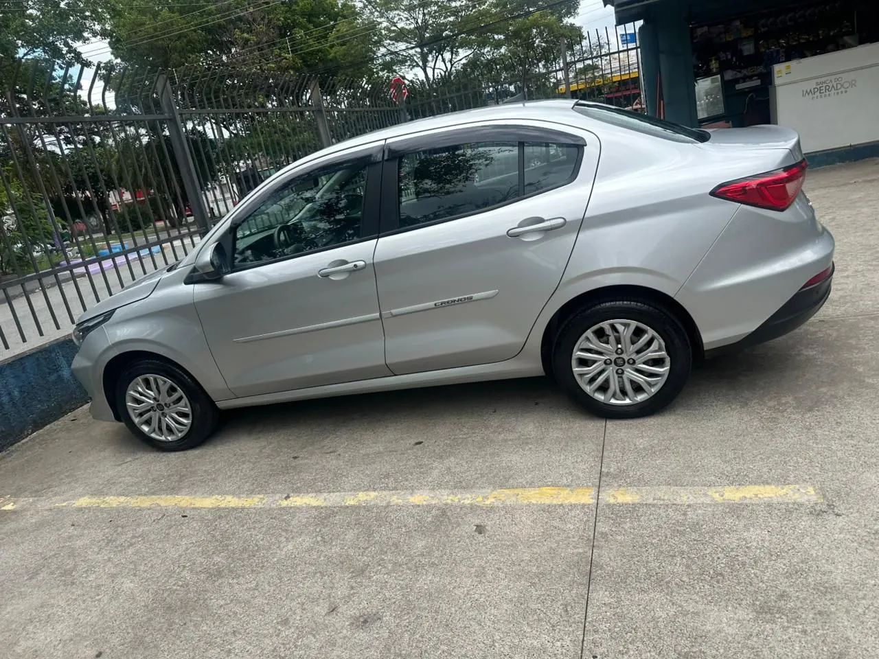 Fiat Cronos Drive 1.3 8V Flex 2021 - Foto 4