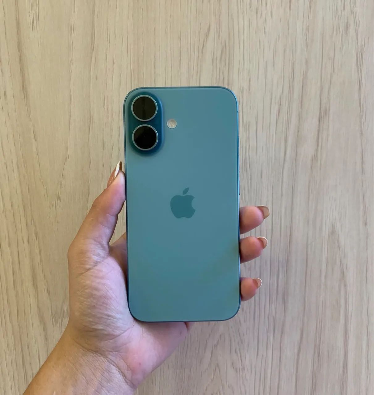 iPhone 16 verde 128gb 6 meses garantia 