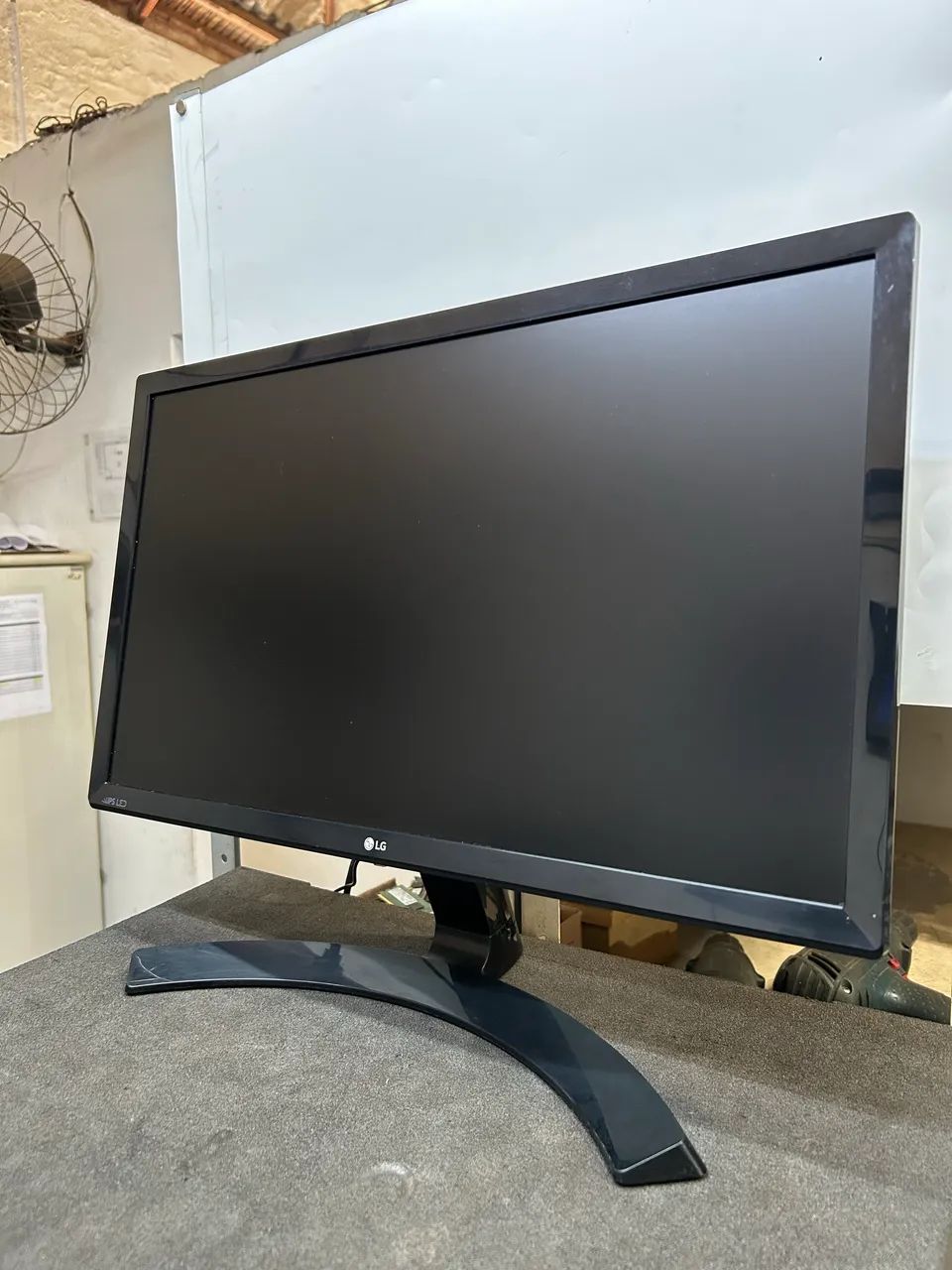 Monitor LG IPS 22 polegadas 