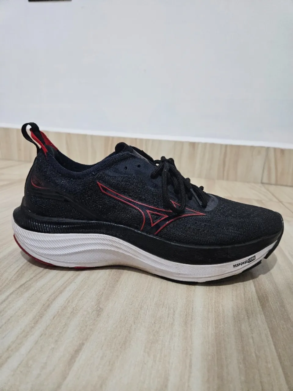 Vende-se chuteira society Mizuno Regent semi nova tamanho 38