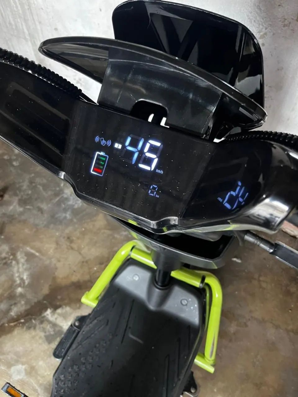 Scooter elétrica semi nova  - Foto 3