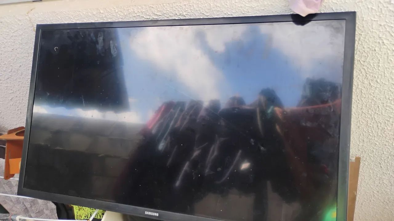 Tv Samsung 32 smart tela quebrada 