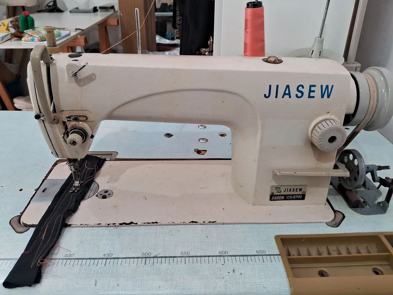 Maquina de costura - Foto 4