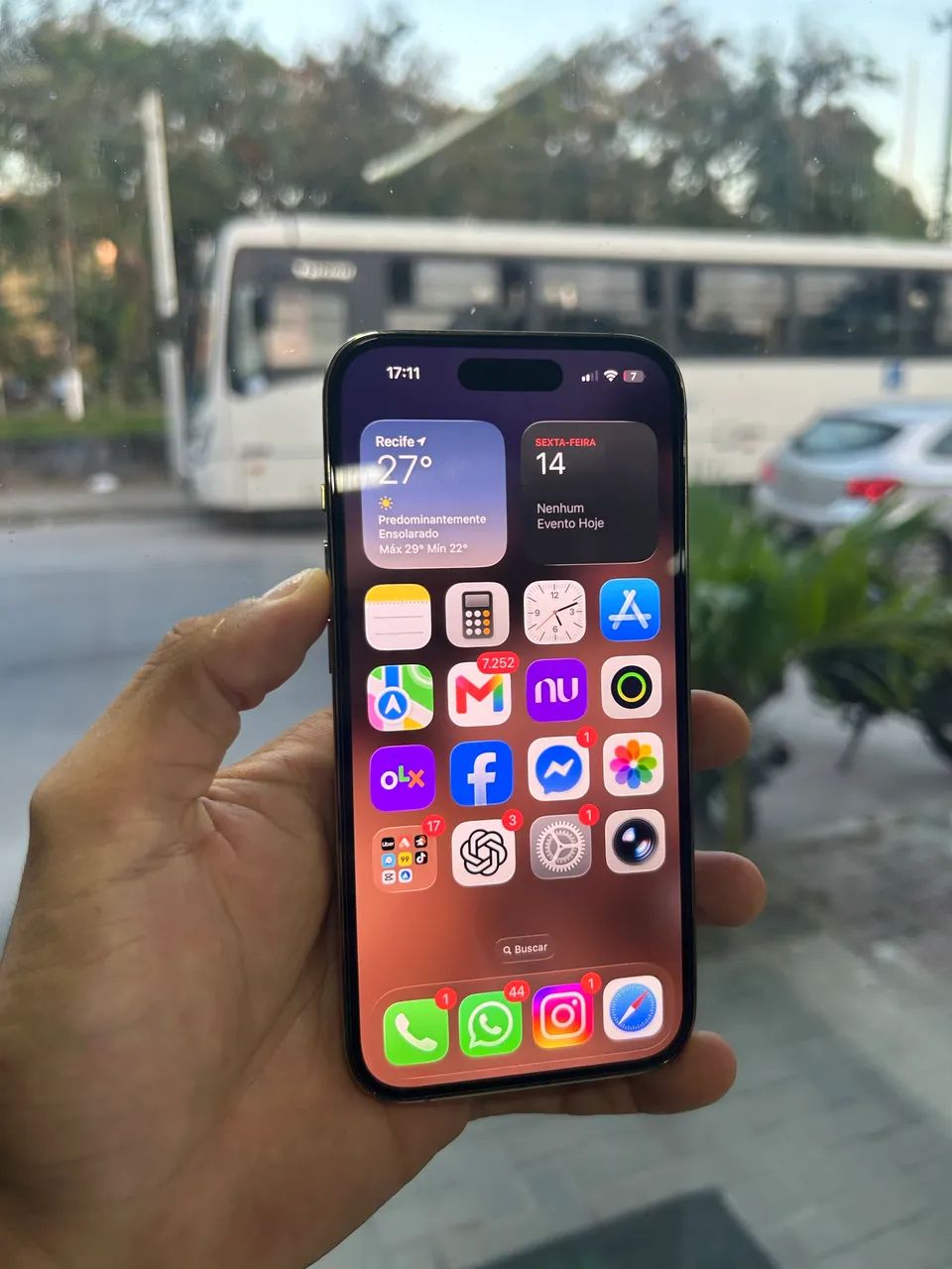iPhone 14 PRO - dourado - Foto 2